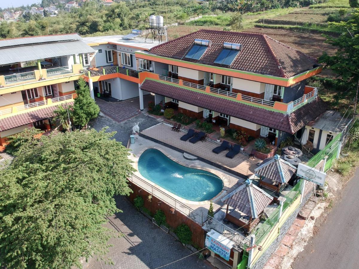 Villa Panderman Indah Batu  Exterior photo