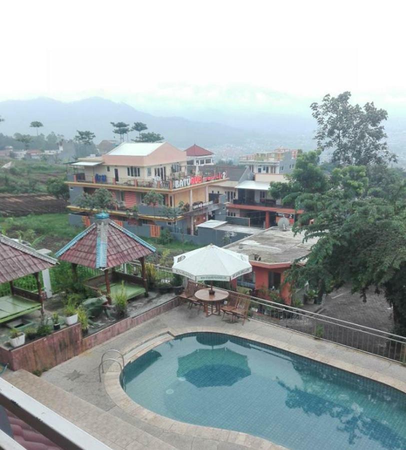 Villa Panderman Indah Batu  Exterior photo